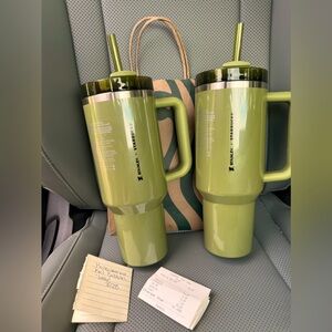 UNRELEASED Stanley x Starbucks Olive Pearl Shimmer Fall Green BNWT 40oz HTF RARE